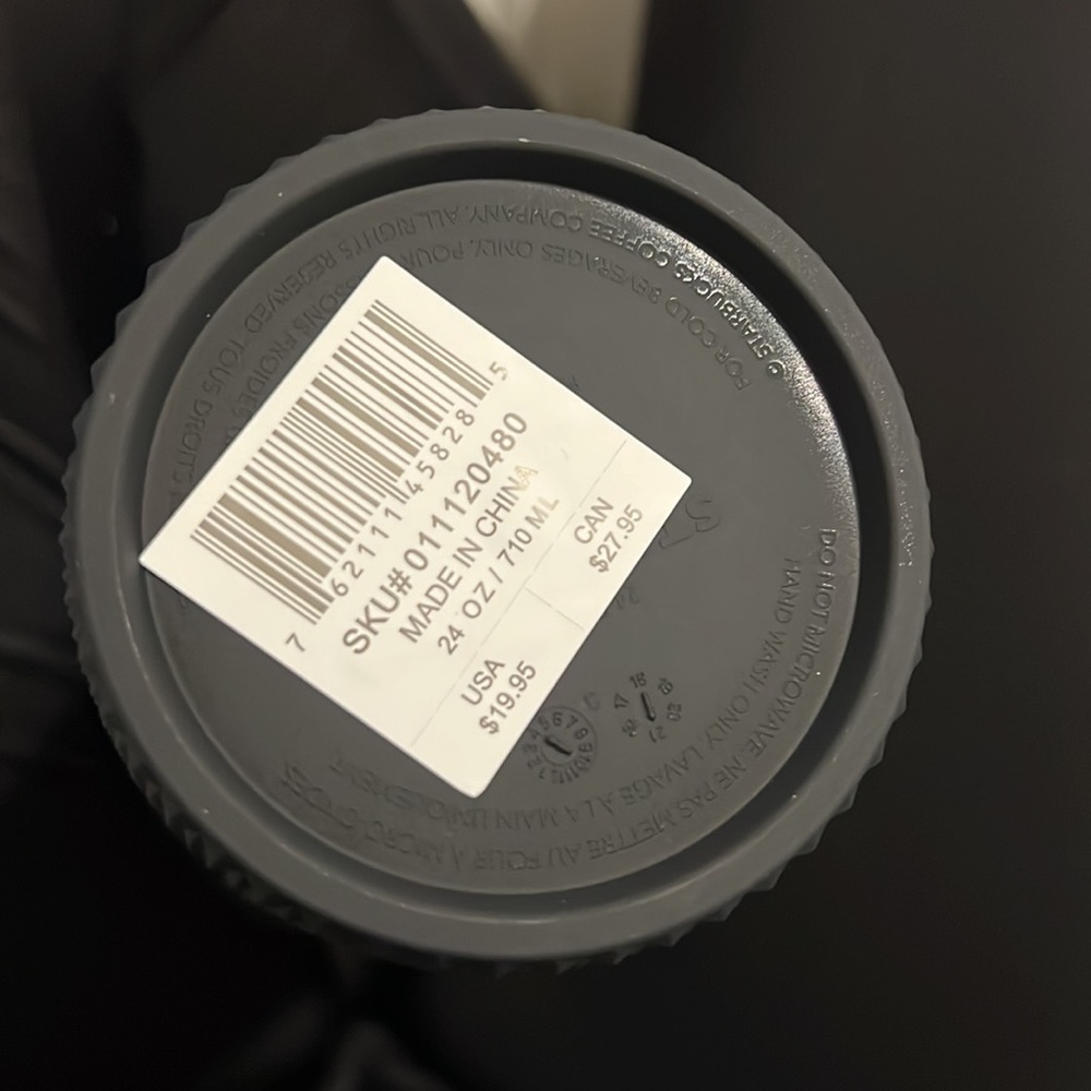 Starbucks 2021 matte black studded tumbler - Picture 9 of 9